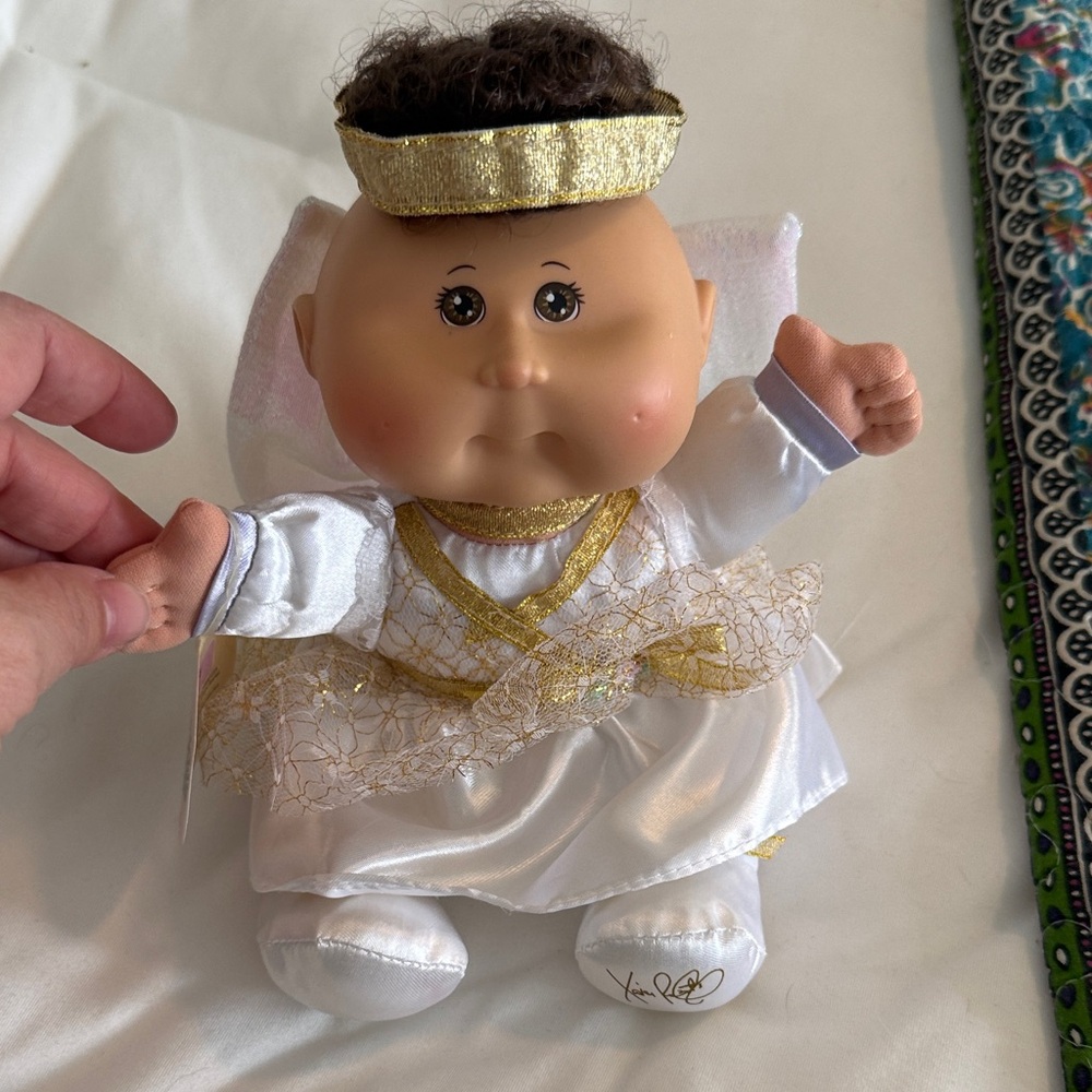 Cabbage Patch Kids Angel Doll with Gold and White Outfit